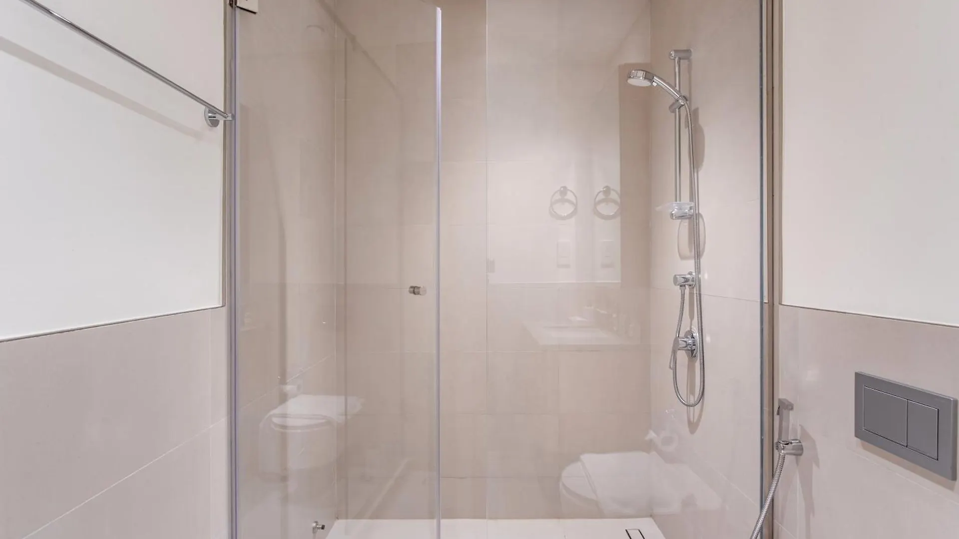 Modern 1Br Creek Beach Access Summer 3 Dubai